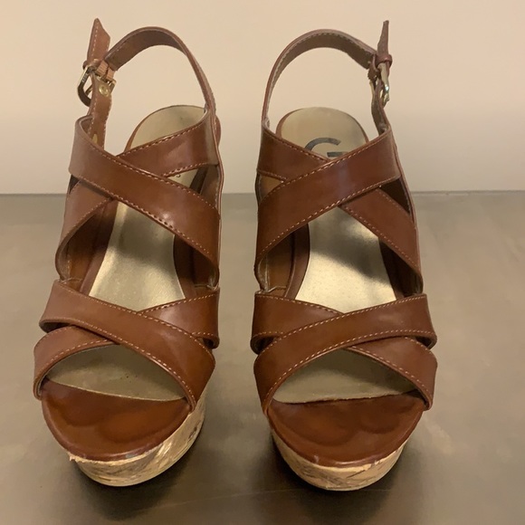 G by Guess platform sandals - Picture 2 of 6